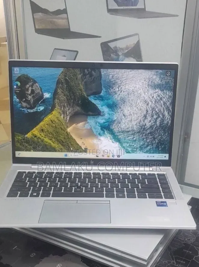 New Laptop HP EliteBook 840 G8 16GB Intel Core i7 SSD 512GB