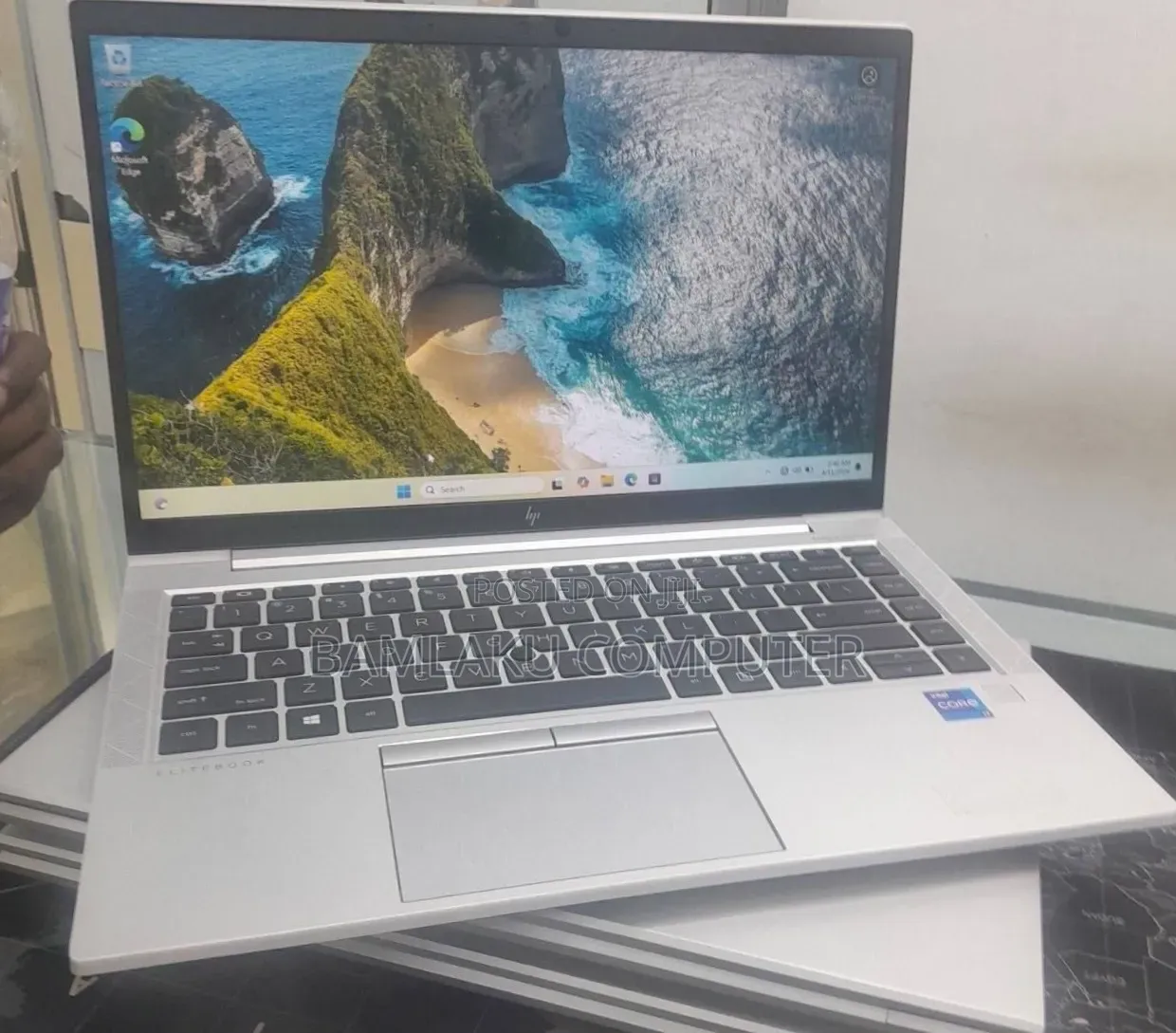New Laptop HP EliteBook 840 G8 16GB Intel Core i7 SSD 512GB
