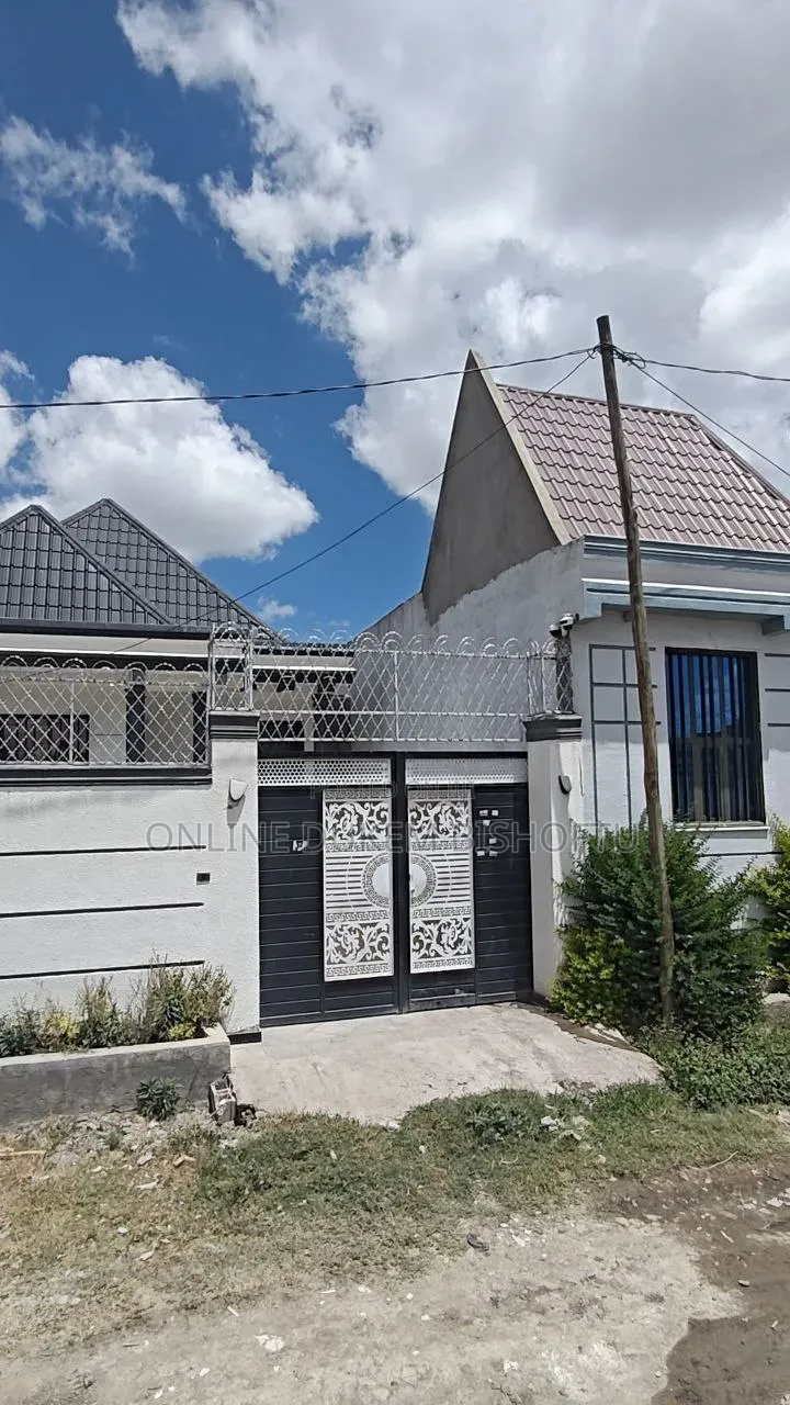 Furnished 8bdrm Villa in Bishoftu Dukem, Oromia-Finfinne for sale