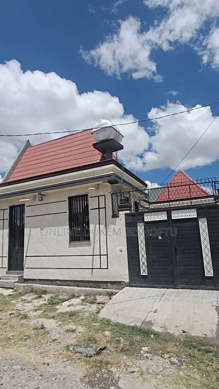 Furnished 8bdrm Villa in Bishoftu Dukem, Oromia-Finfinne for sale