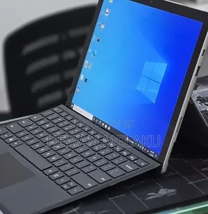 New Laptop Microsoft Surface Pro 7+ 16GB Intel Core i5 SSD 256GB