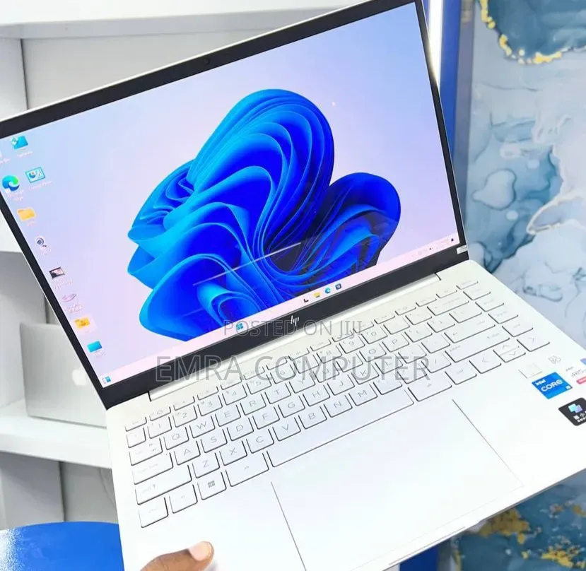 New Laptop HP 16GB Intel Core i5 SSD 1T