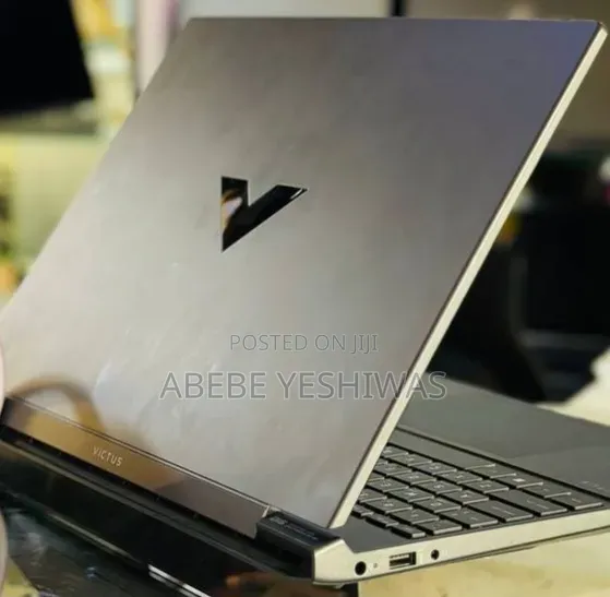 New Laptop HP Victus 15 16GB Intel Core i5 SSD 512GB