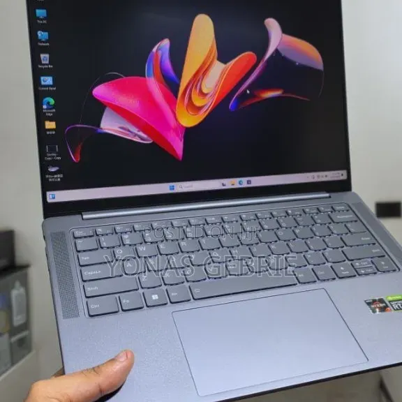 New Laptop Lenovo 16GB AMD Ryzen 7 SSD 512GB