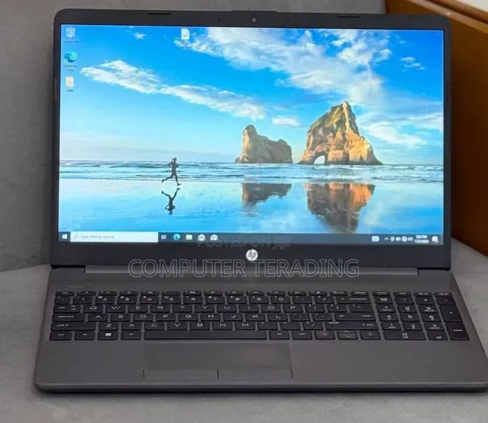 New Laptop HP Stream Notebook 8GB Intel Core i7 HDD+SSD 128GB