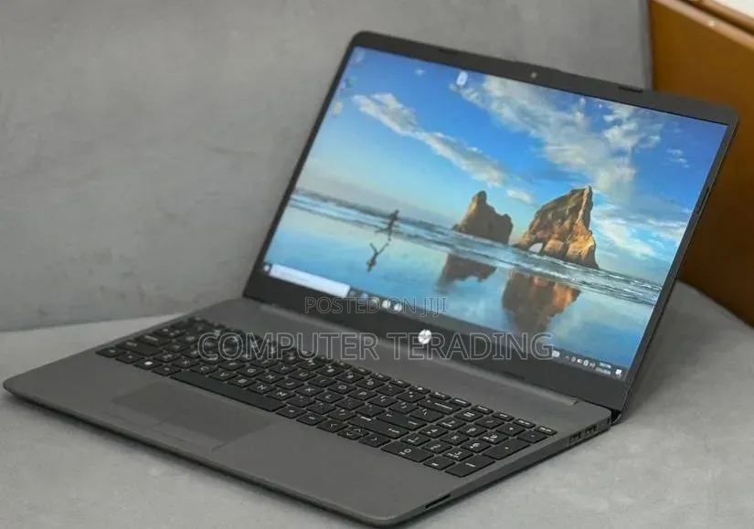 New Laptop HP Stream Notebook 8GB Intel Core i7 HDD+SSD 128GB