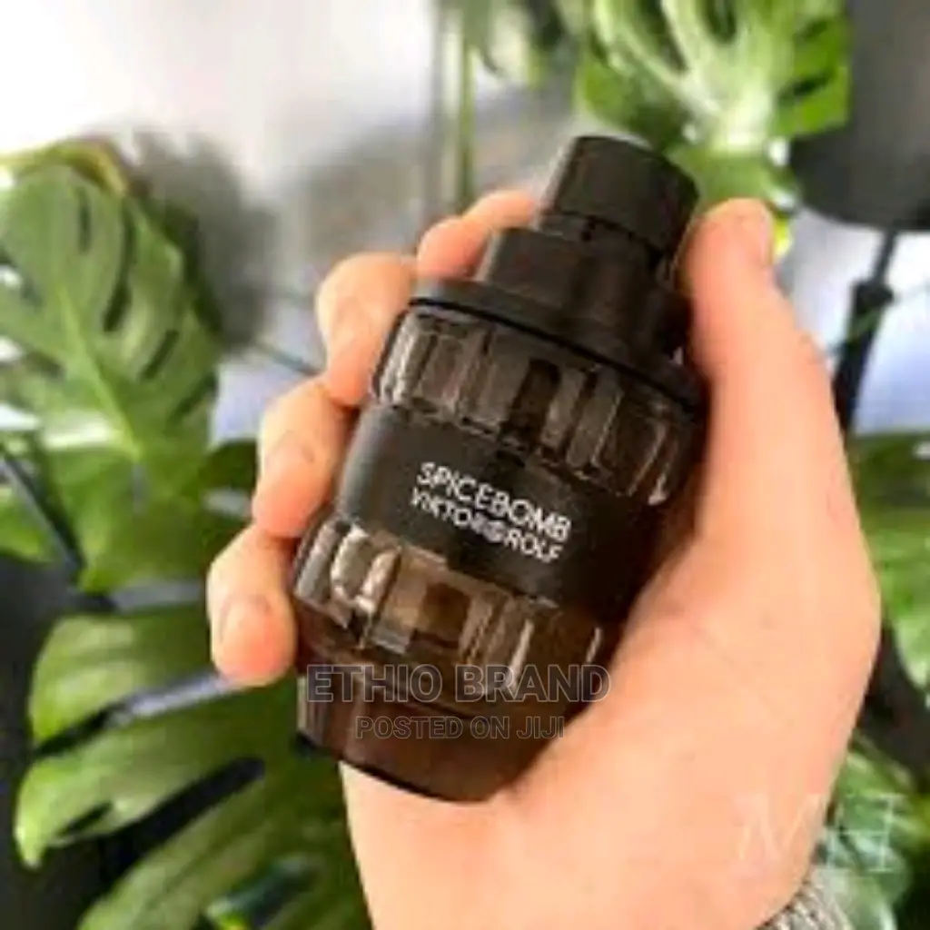 Spice Bomb Victor and Rolf Edu Toilet 90 Ml