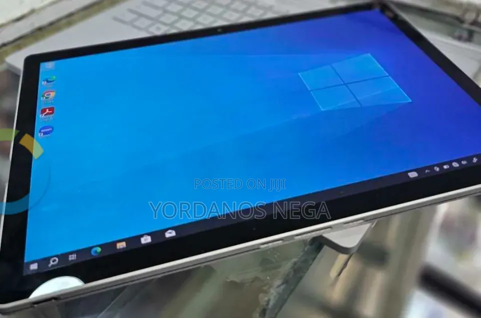 New Laptop Microsoft Surface Book 3 16GB Intel Core i7 SSD 256GB