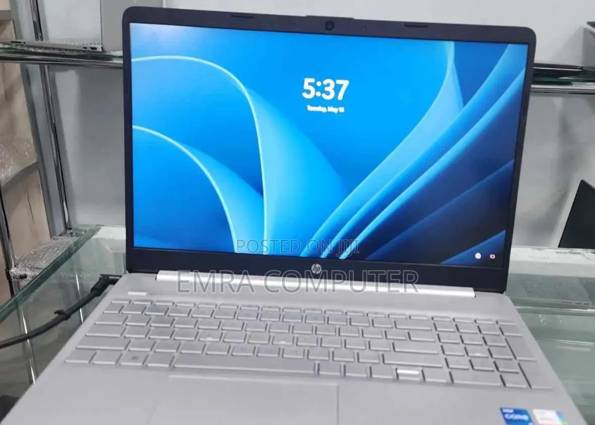 New Laptop HP 16GB Intel Core i5 SSD 512GB