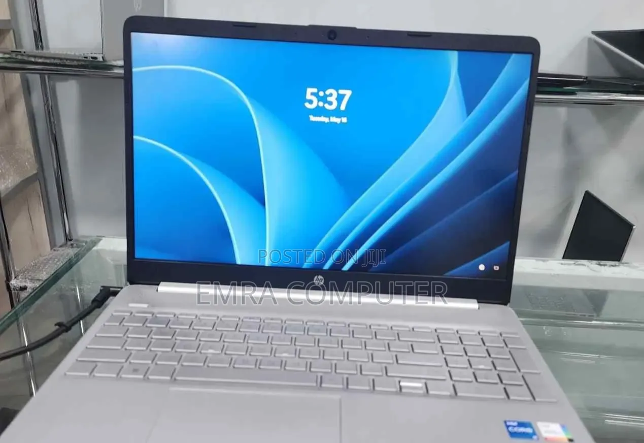 New Laptop HP 16GB Intel Core i5 SSD 512GB