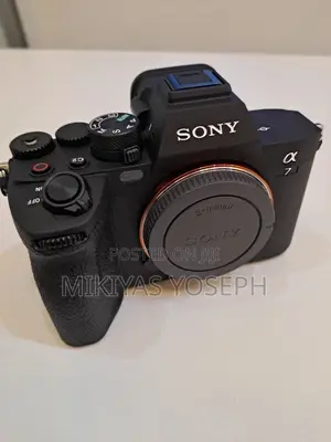 Brand New SONY A7IV
