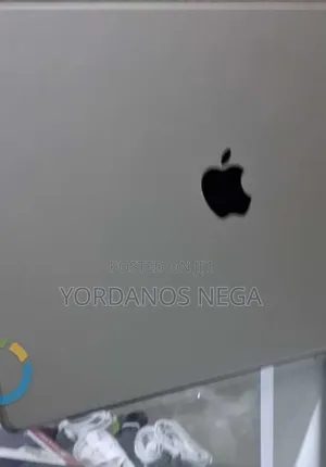 New Laptop Apple MacBook Pro 2021 M1 32GB Apple M1 Pro SSD 512GB