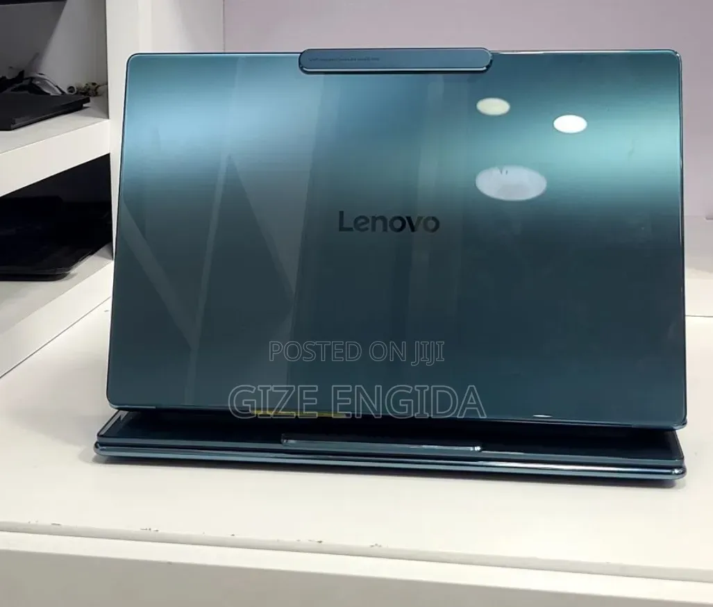 New Laptop Lenovo Yoga Slim 7 16GB Intel Core Ultra 7 SSD 1T