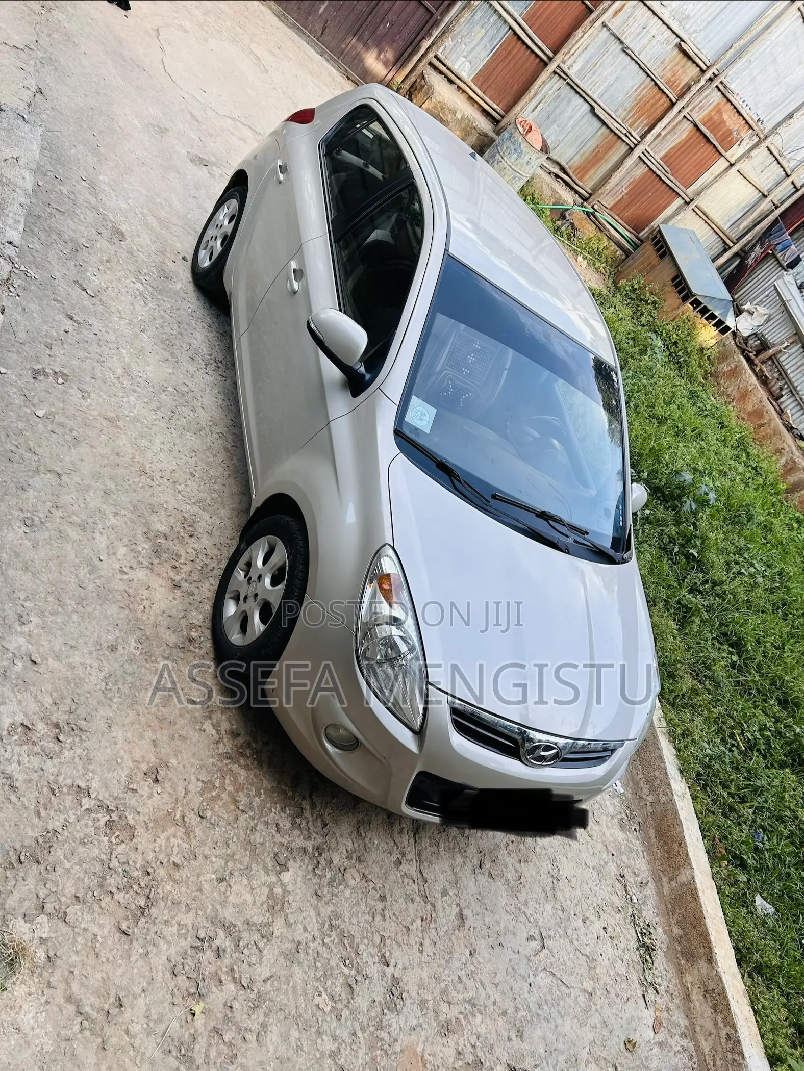 Hyundai i20 1.4 U2 CRDi Diesel (MT) 2012 Silver