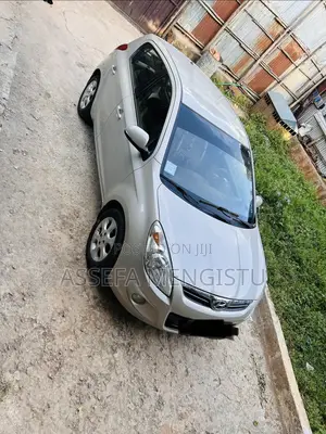 Hyundai i20 1.4 U2 CRDi Diesel (MT) 2012 Silver