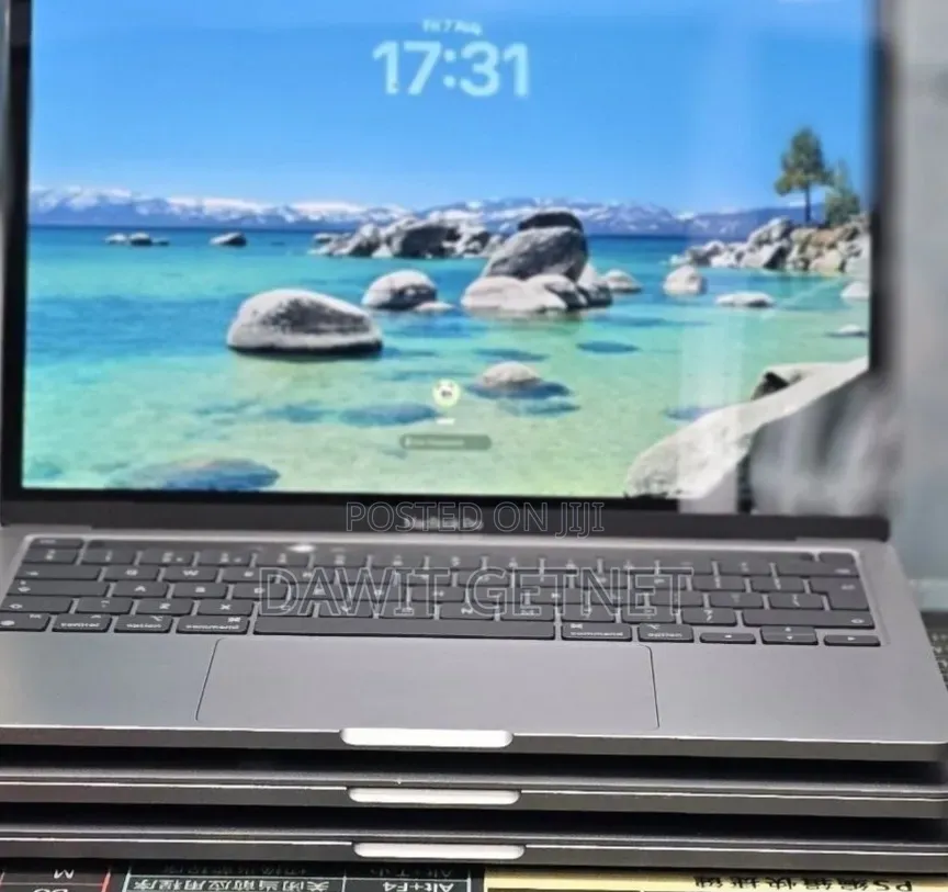 New Laptop Apple MacBook Pro 2020 8GB Apple M1 SSD 512GB