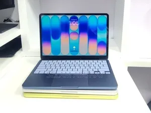 New Laptop Lenovo Yoga Slim 7 32GB Intel Core Ultra 7 SSD 1T