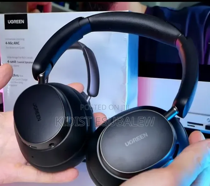 UGREEN Studio Pro Hybrid Active Noise-Cancelling Headphone