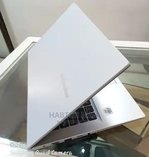 New Laptop Asus VivoBook 15 X505BA 4GB Intel Core I3 SSD 256GB