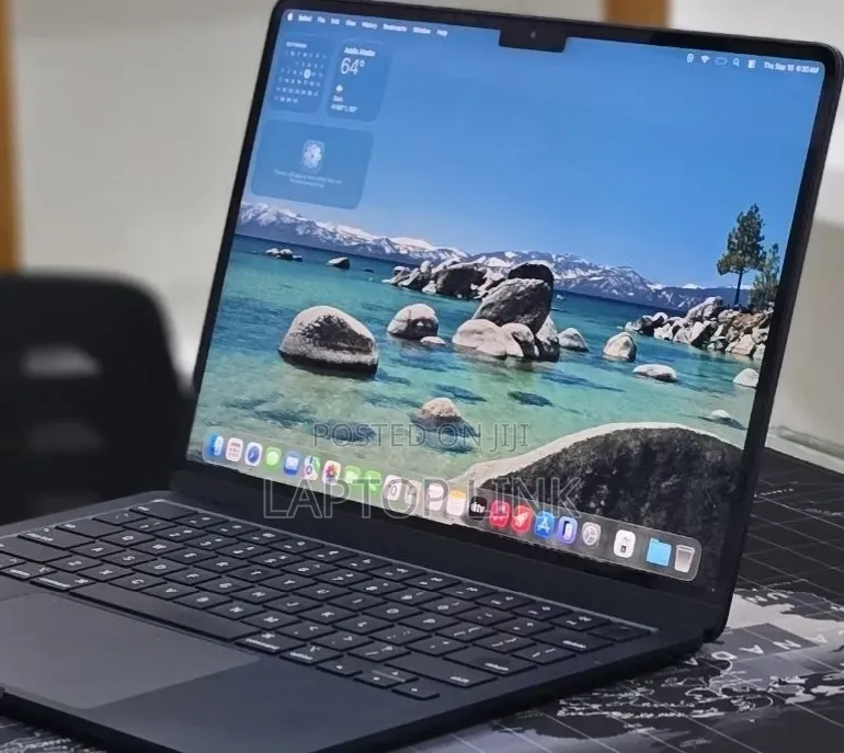 New Laptop Apple MacBook Air 2025 M4 16GB Apple M4 SSD 256GB