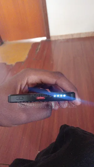 Energizer QM5081PQ Magnetic Wireless Fast-Charging Power Bank.