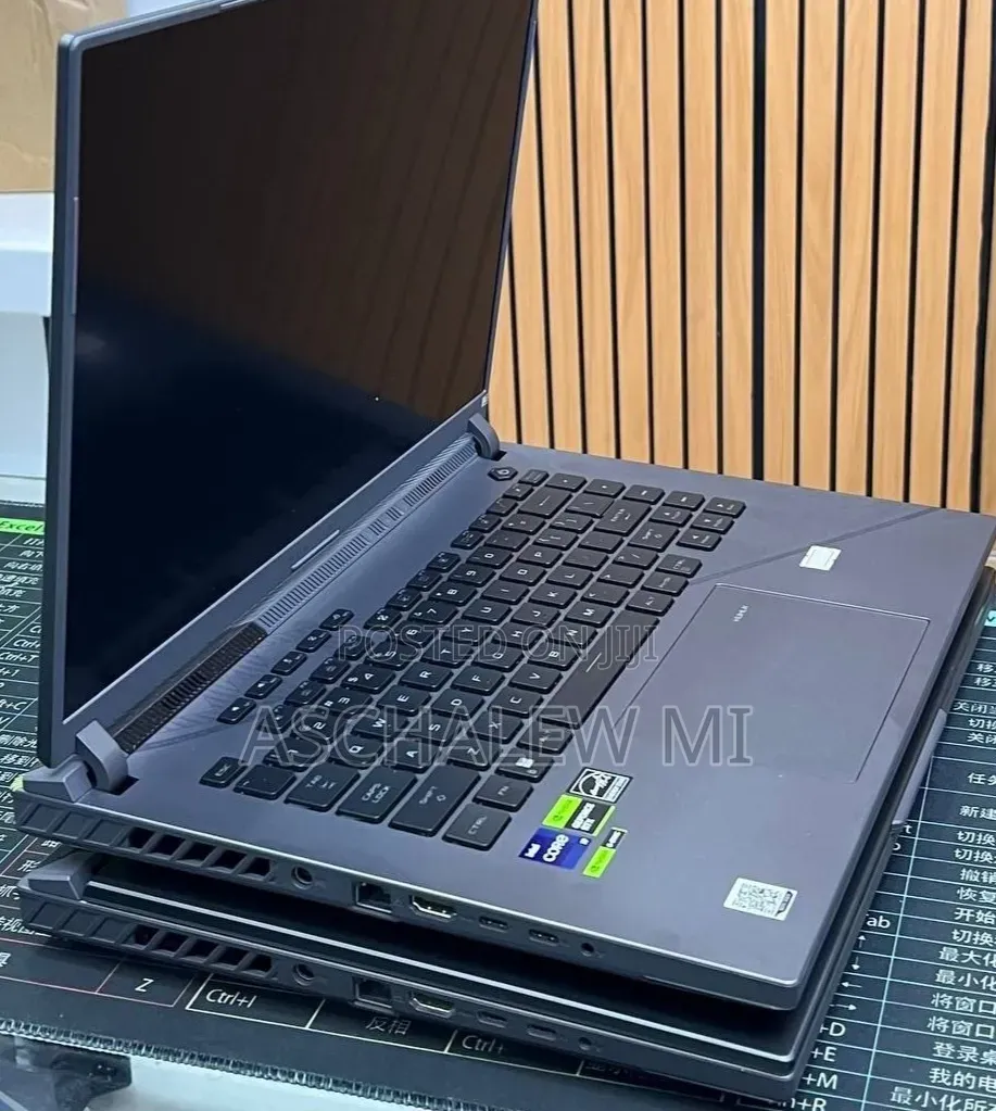 New Laptop Asus ROG Strix G16 16GB Intel Core i9 SSD 1T