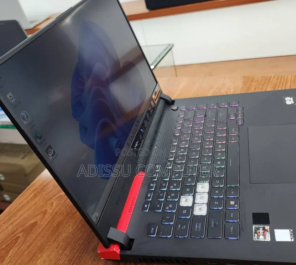 New Laptop Asus ROG Strix G15 16GB AMD Ryzen 9 SSD 512GB