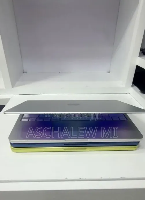 New Laptop Apple MacBook Neo 2026 8GB Intel Pentium SSD 256GB