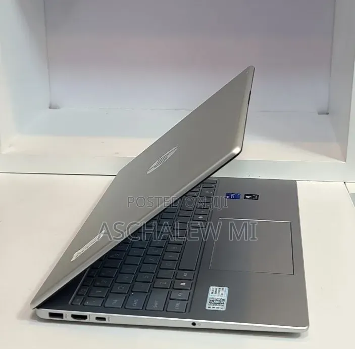 New Laptop HP Stream Notebook 16GB Intel Core i7 SSD 1T