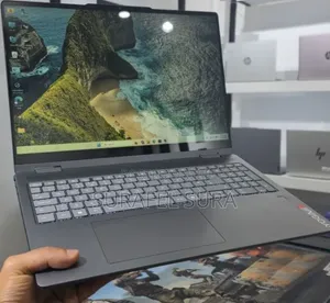 New Laptop Lenovo Yoga 3 16GB Intel Core Ultra 5 SSD 512GB