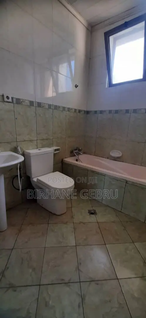 5bdrm House in G+1, Bole for rent