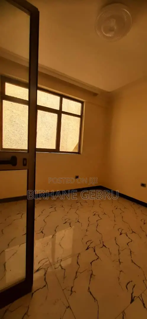 5bdrm House in G+1, Bole for rent