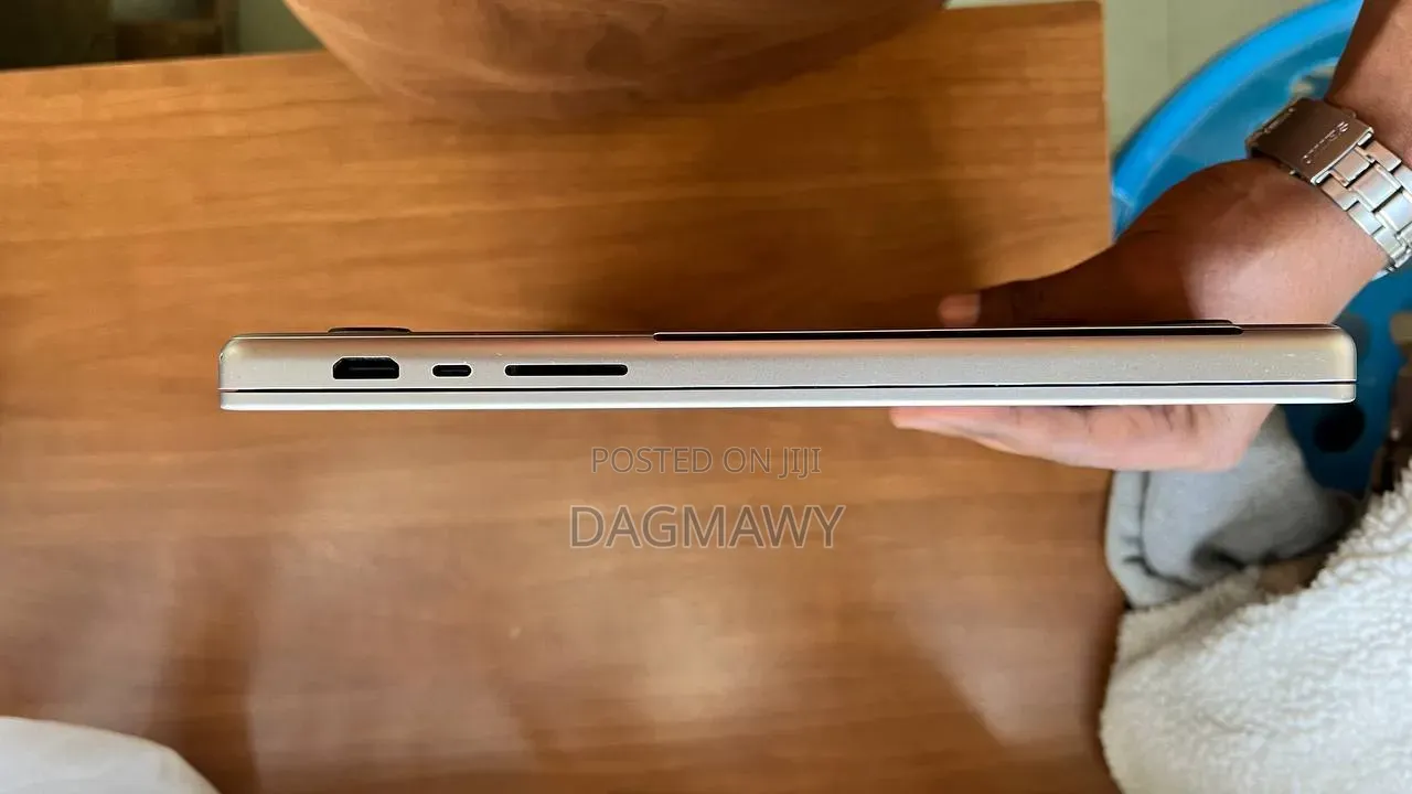Laptop Apple MacBook Pro 2021 M1 Max 32GB Apple M1 Max SSD 1T