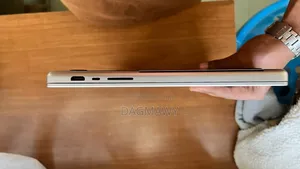 Laptop Apple MacBook Pro 2021 M1 Max 32GB Apple M1 Max SSD 1T
