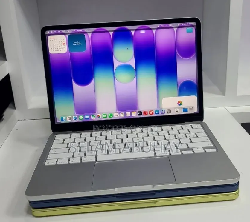 New Laptop Apple MacBook 8GB Apple M5 SSD 256GB