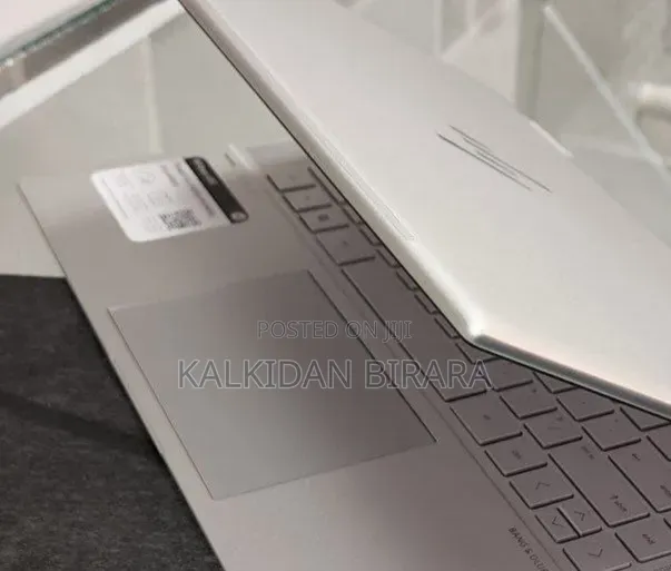 New Laptop HP Envy 13 16GB Intel Core i5 SSD 512GB