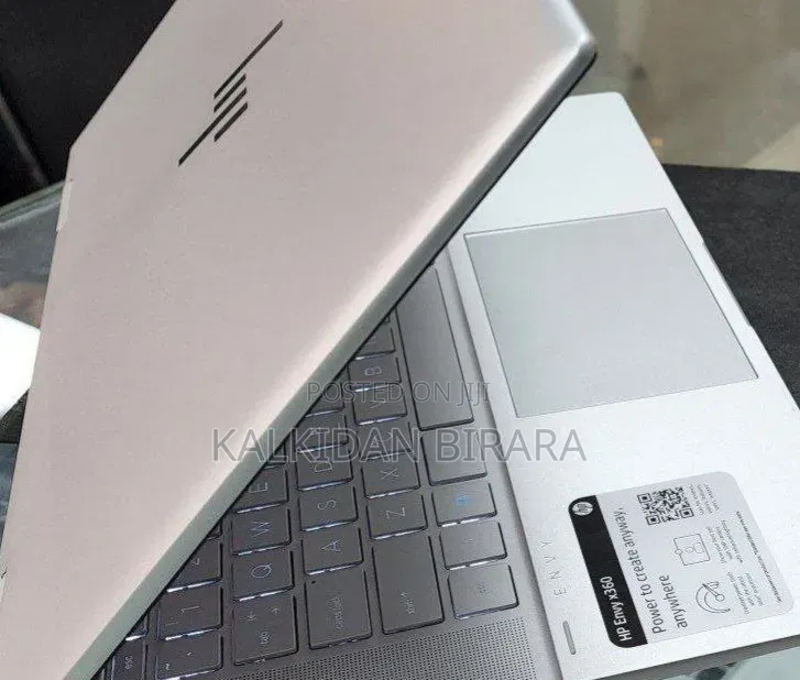 New Laptop HP Envy 13 16GB Intel Core i5 SSD 512GB
