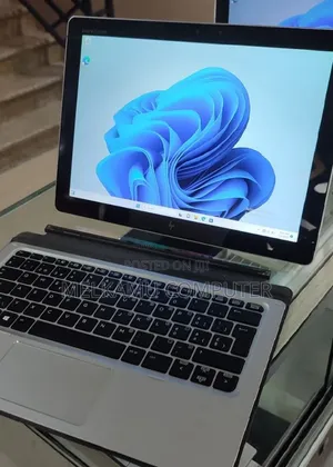 New Laptop HP Elite X2 G4 8GB Intel Core i5 SSD 128GB