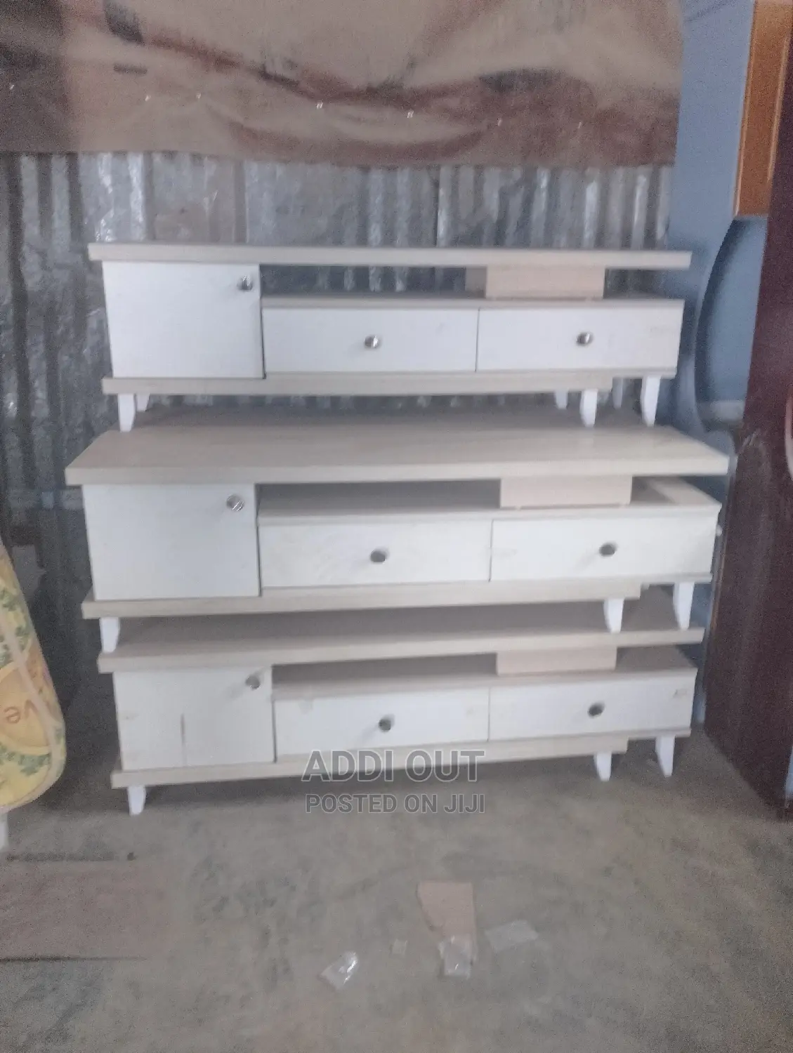 ላምኔት ቲቪ ማስቀመጫ/Laminate Tv Stand