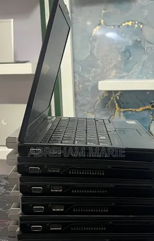 Laptop Dell Latitude E4300 4GB Intel Core i5 SSD 256GB
