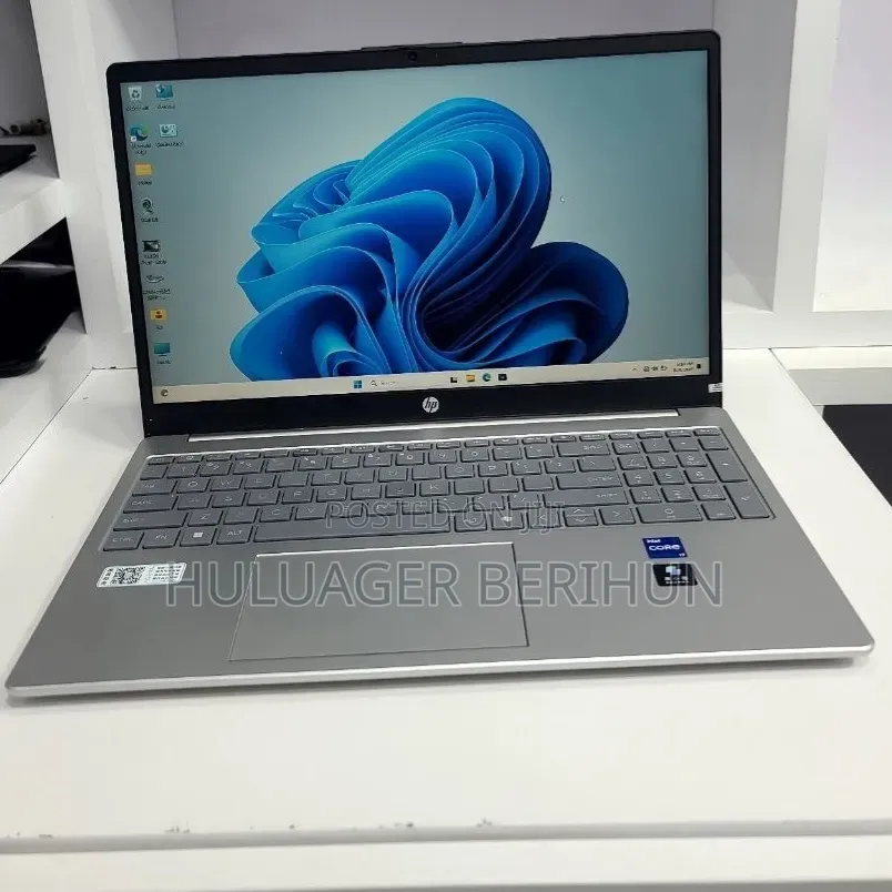 New Laptop HP Stream Notebook 16GB Intel Core i7 SSD 1T