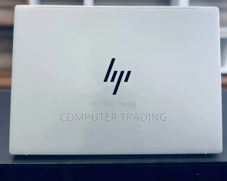 New Laptop HP Pavilion 17 16GB Intel Core i7 SSD 1T
