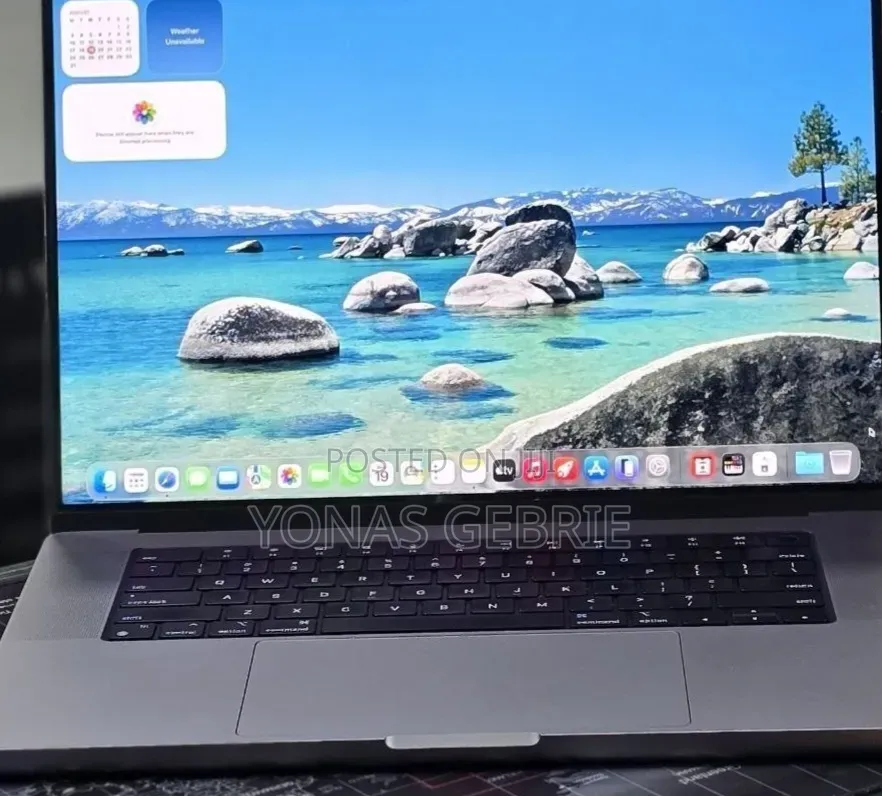 New Laptop Apple MacBook Pro 2023 M2 16GB Apple M2 SSD 1T