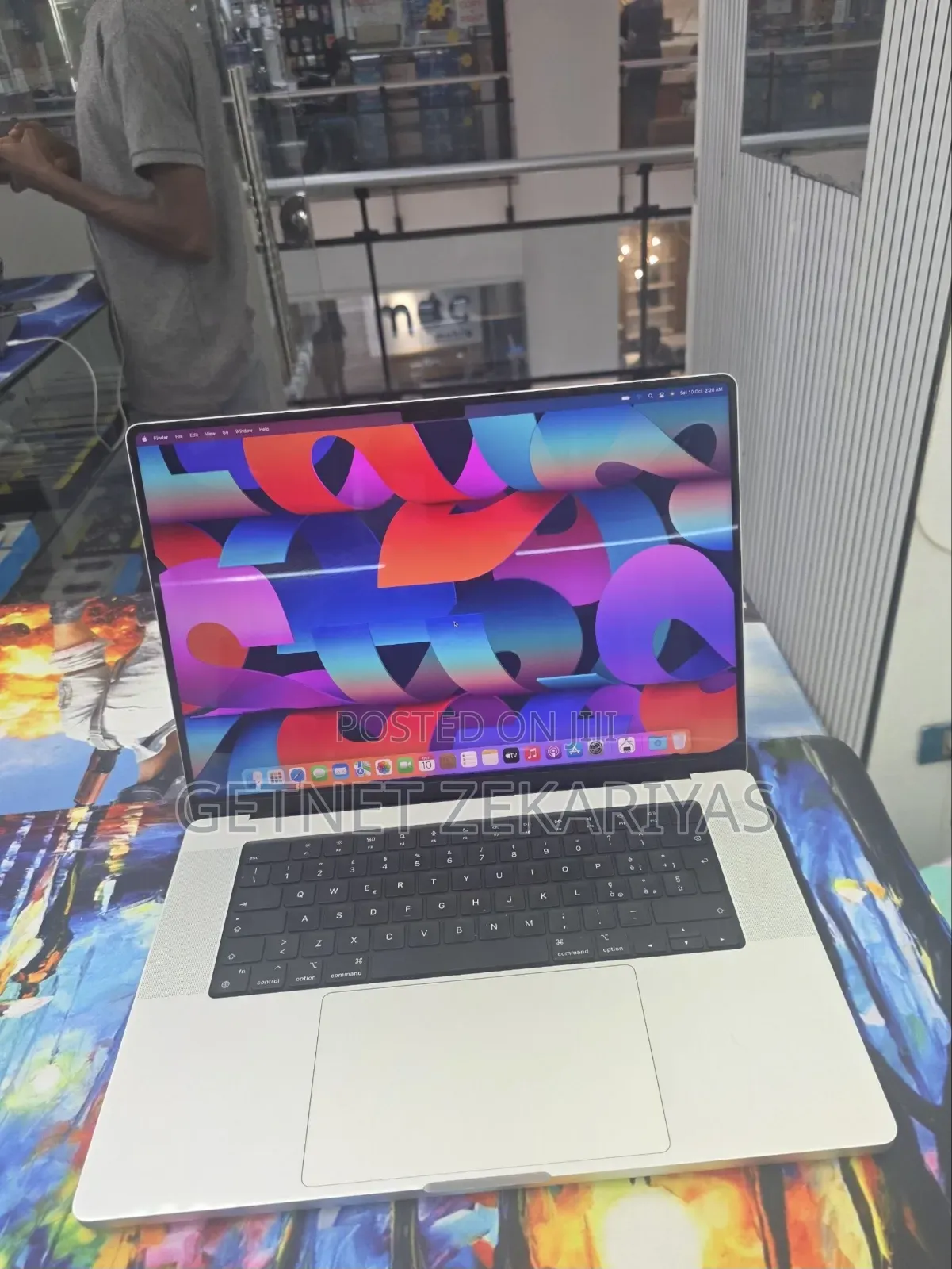 New Laptop Apple MacBook Pro 2021 M1 16GB Apple M1 Pro SSD 1T