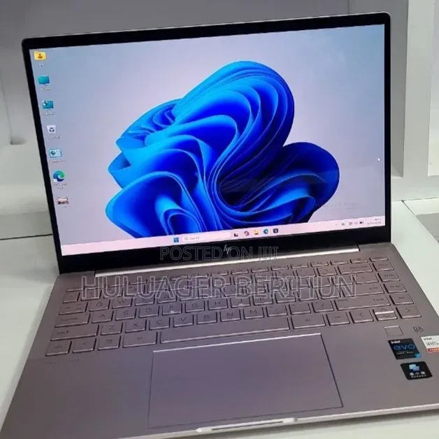 New Laptop HP Pavilion 14 16GB Intel Core i7 SSD 1T