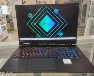 New Laptop HP 15-f272wm 16GB Intel Core i7 SSD 512GB