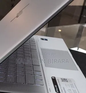 New Laptop HP Envy x360 8GB Intel Core i5 SSD 512GB
