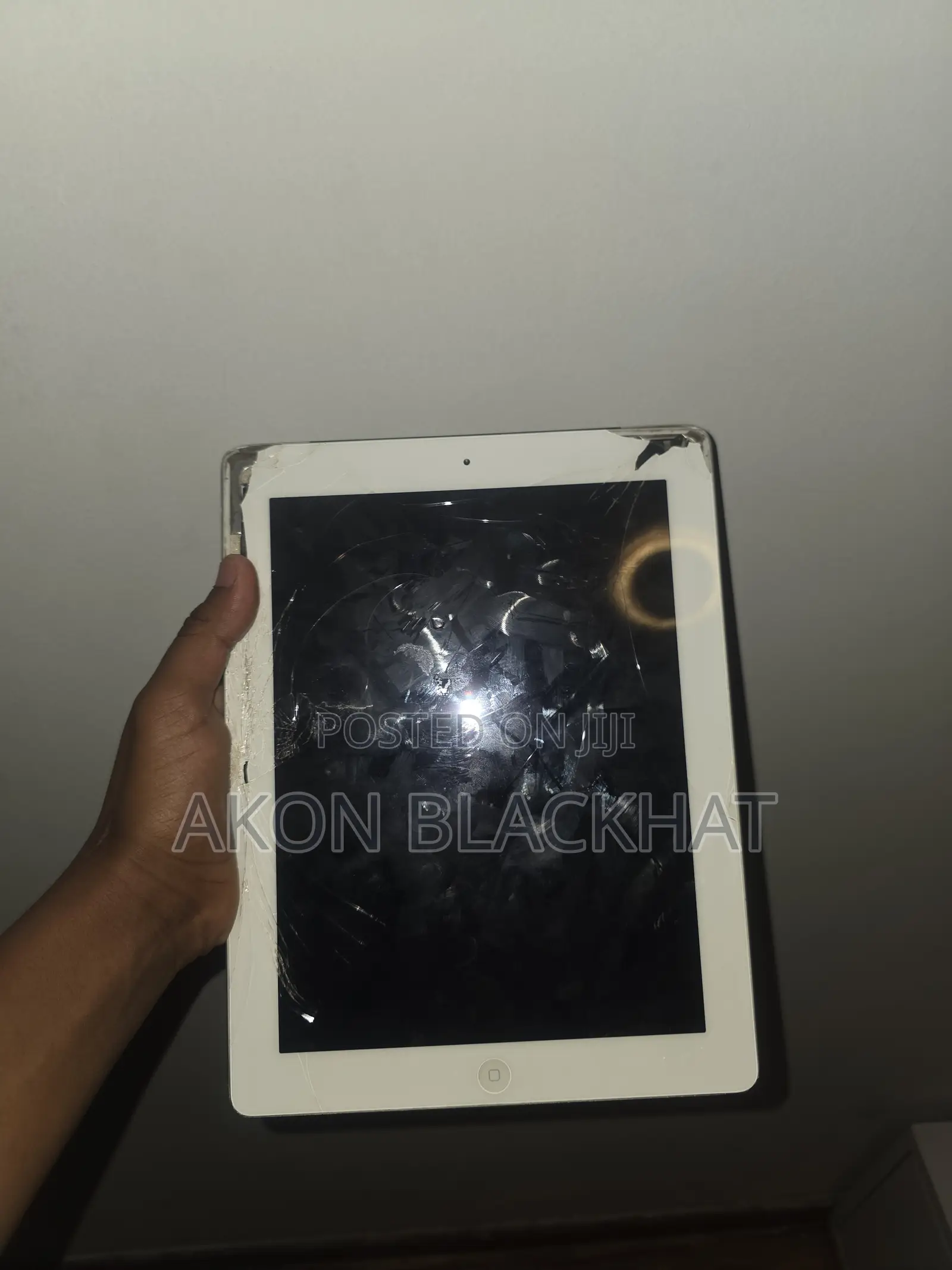 Apple iPad mini 4 8 GB White