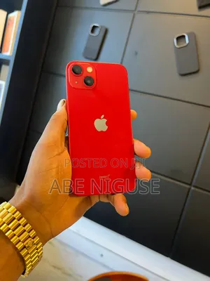 Apple iPhone 13 128 GB Red