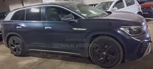 Volkswagen ID.6 2023